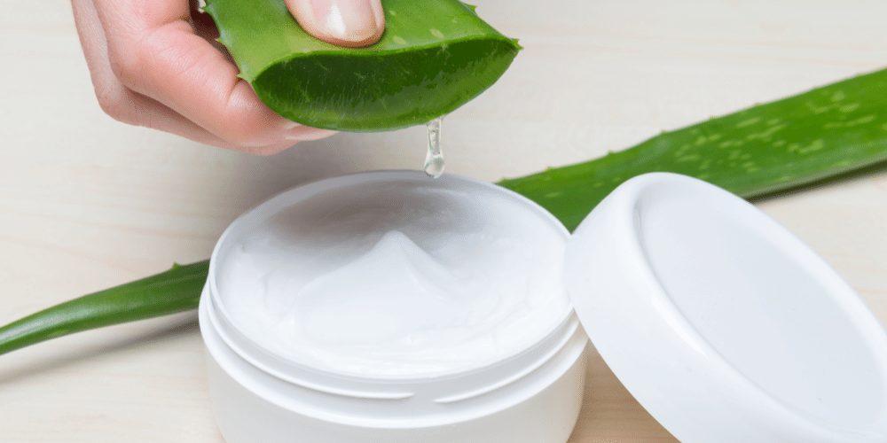 como-preparar-cremas-caseras-para-la-grasa-abdominal-crema-de-aloe-vera-y-yodo-blanco-lafloridaseinforma.com