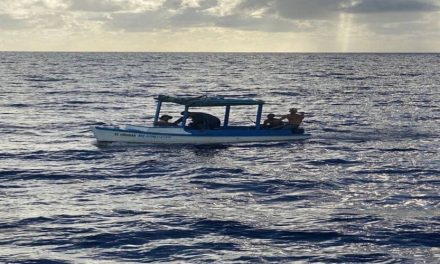 Guardia Costera continúa en la búsqueda de cubanos que naufragaron frente al sur de Florida