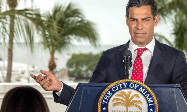 Alcalde de Miami, Francis Suárez, anuncia su precandidatura presidencial desde California