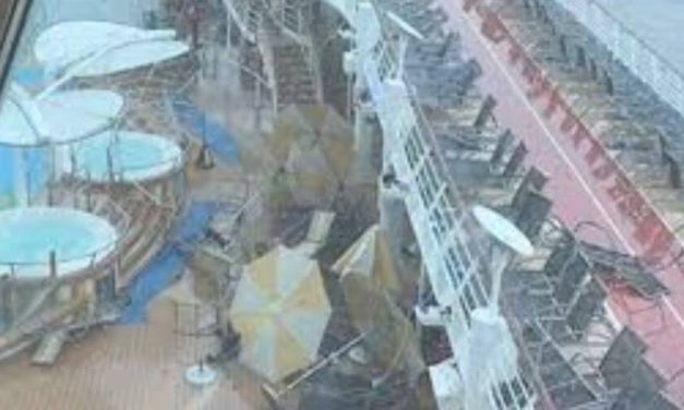 Una intensa y repentina tormenta azotó crucero en la Florida