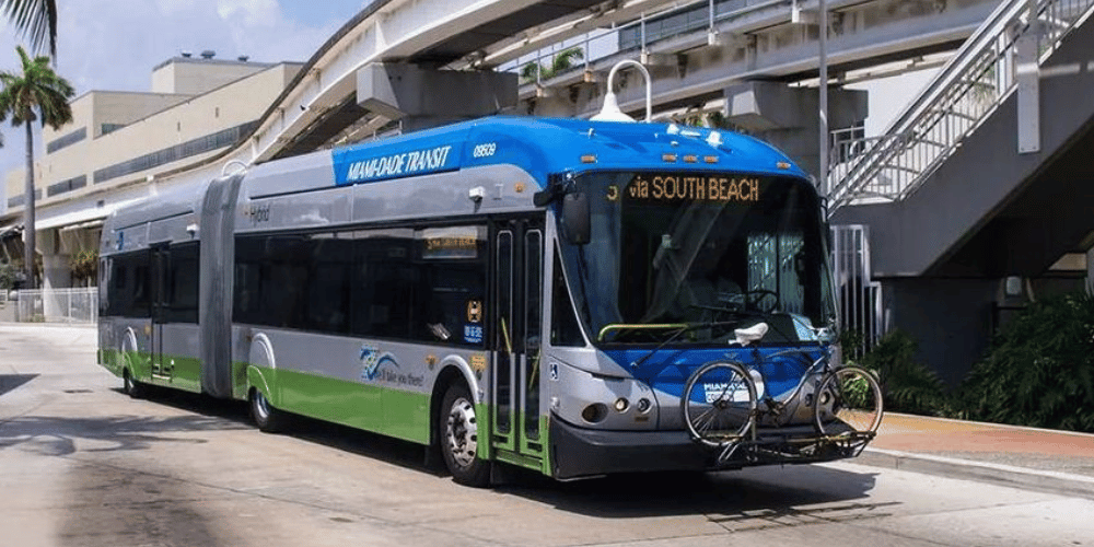 pasajeros-experimentan-retrasos-nueva-better-bus-network-miami-dade-lafloridaseinforma.com