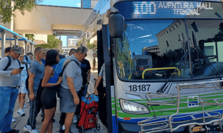 Pasajeros experimentan retrasos con la nueva “Better Bus Network” de Miami-Dade