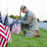 Eventos del Día de los Caídos en todo el sur de Florida honran a los miembros del servicio caídos