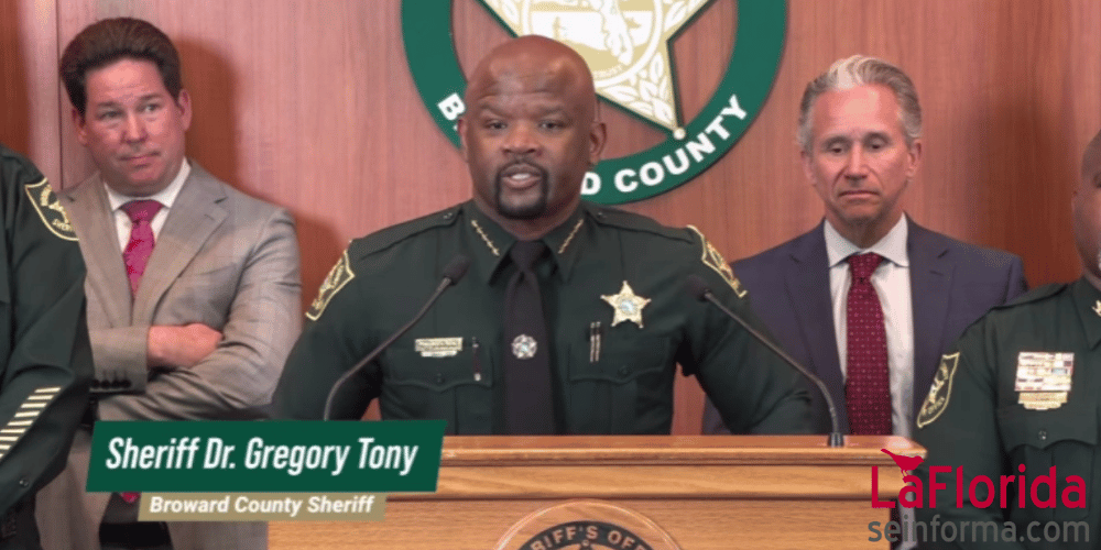 Fiscal de Florida James Uthmeier y sheriff Gregory Tony en conflicto por ley SB-2 y cooperación con ICE