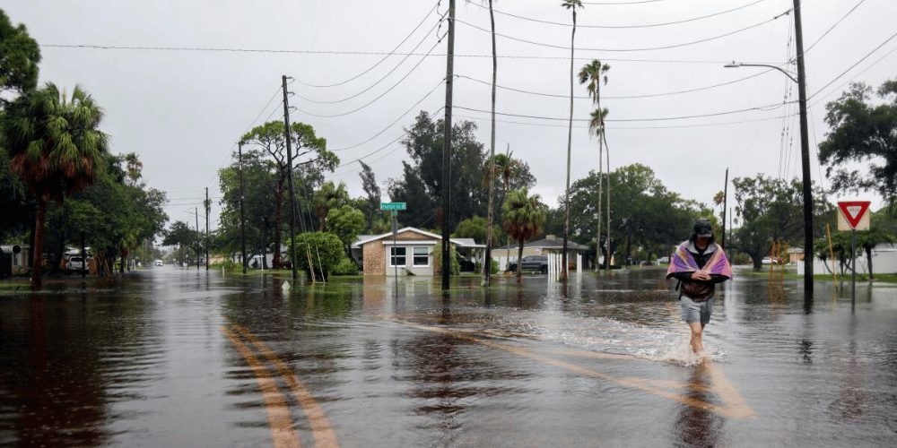 Florida declara estado de emergencia tras tormentas que colapsan carreteras y causan evacuaciones