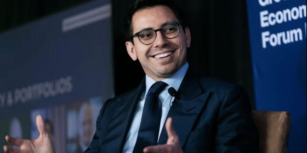 James Fishback, candidato republicano a gobernador de Florida, durante el anuncio de su campaña en Tallahassee.