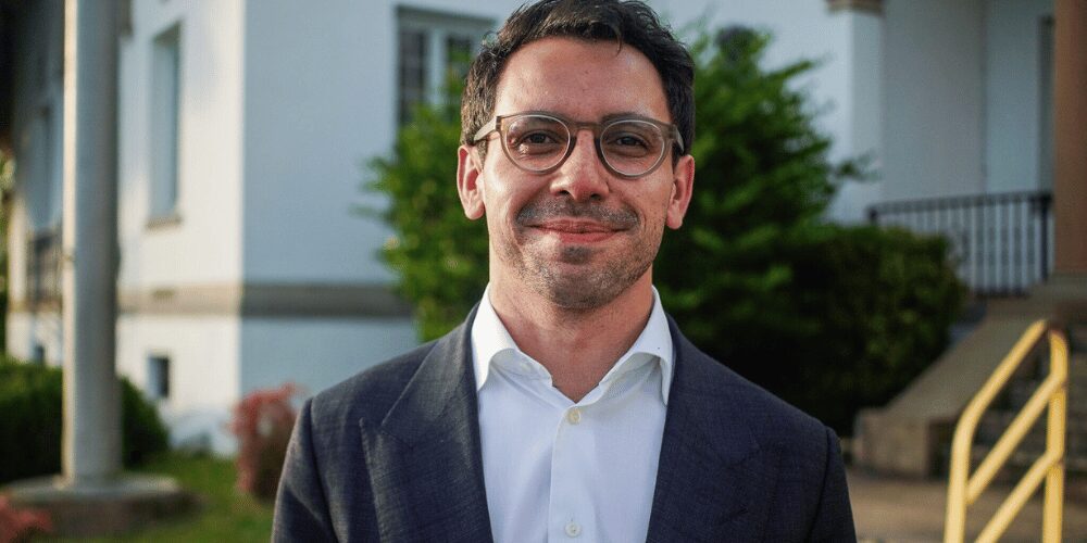 James Fishback Gobernador Florida: Polémicas Declaraciones y Plataforma Populista en las Primarias Republicanas