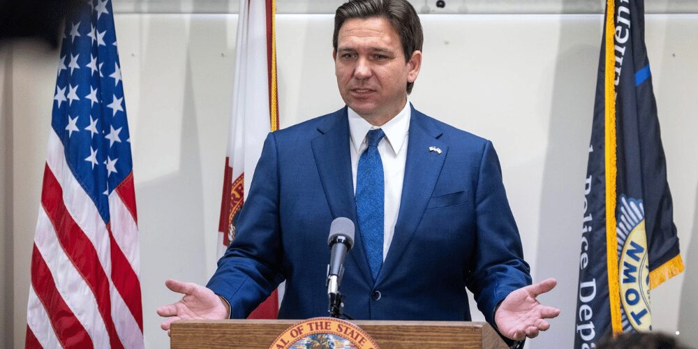 DeSantis anuncia que Florida estudia “muy seriamente” presentar cargos estatales contra Maduro