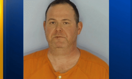 Cirujano en Florida enfrenta cargos por extirpar el hígado en vez del bazo durante operación fatal